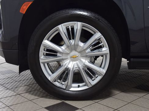 Used 2023 Chevrolet Tahoe High Country AWD/4WD image 28