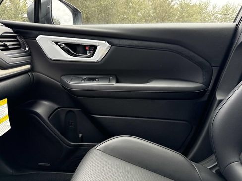 New 2025 Subaru Forester Limited image 27