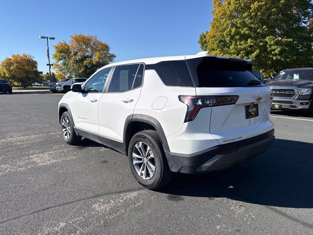 Used 2026 Chevrolet Equinox LT AWD/4WD image 5