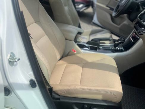 Used 2016 Honda Accord EX-L image 27