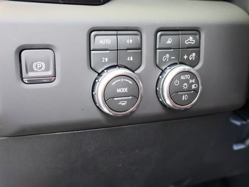 New 2026 GMC Sierra 3500 Denali Ultimate AWD/4WD image 23