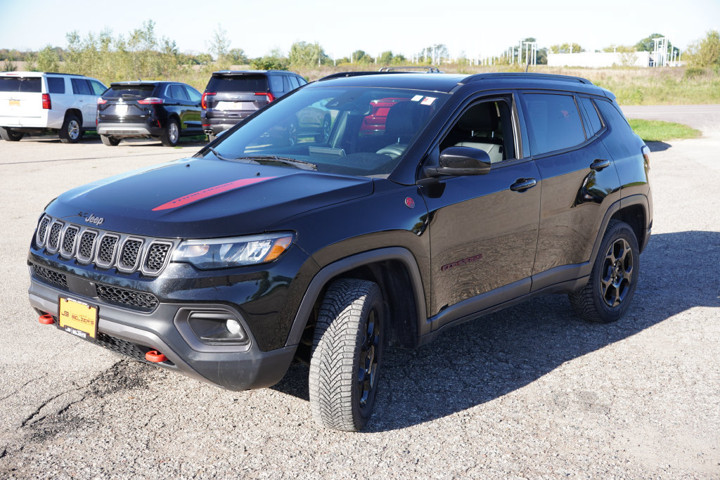 Certified 2023 Jeep Compass Trailhawk w/ Sun and Sound Group AWD/4WD image 11