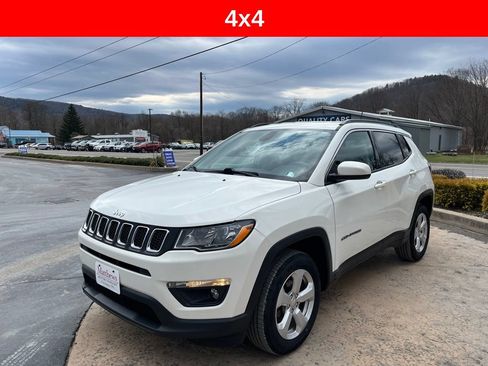 Used 2021 Jeep Compass Latitude AWD/4WD image 1