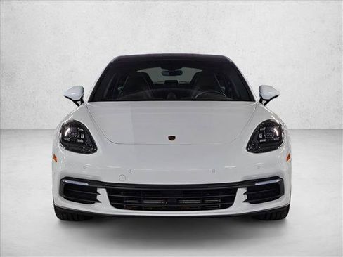 Used 2020 Porsche Panamera RWD image 2