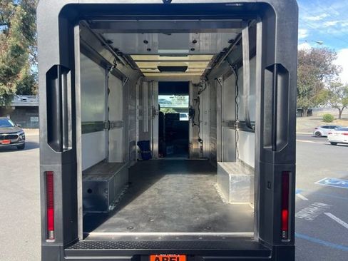 Used 2023 Chevrolet Brightdrop 600 w/ Active Safety Package 2 AWD/4WD image 13