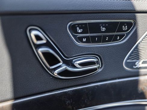 Used 2016 Mercedes-Benz S 550 Sedan image 28