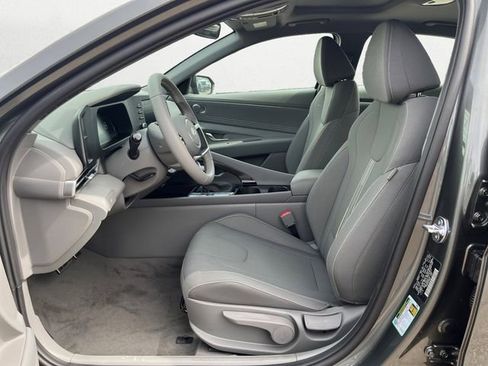 New 2026 Hyundai Elantra SEL Sport Premium FWD image 9