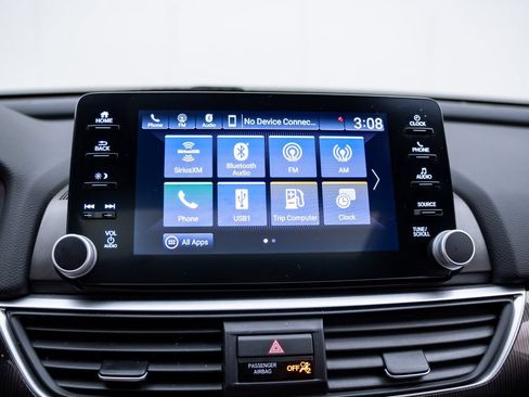 Used 2018 Honda Accord Sport image 23