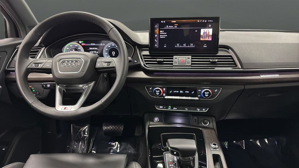 Used 2025 Audi Q5 e Premium Plus w/ Premium Plus Package AWD/4WD image 11