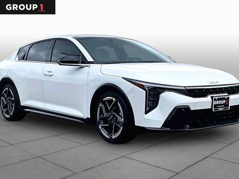 Used 2025 Kia K4 GT-Line w/ GT-Line Premium Package FWD image 1