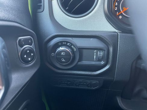 New 2026 Jeep Gladiator Sport AWD/4WD image 19