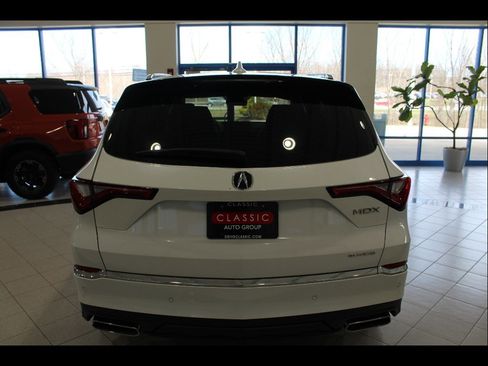 Used 2023 Acura MDX SH-AWD w/ Advance Package image 6