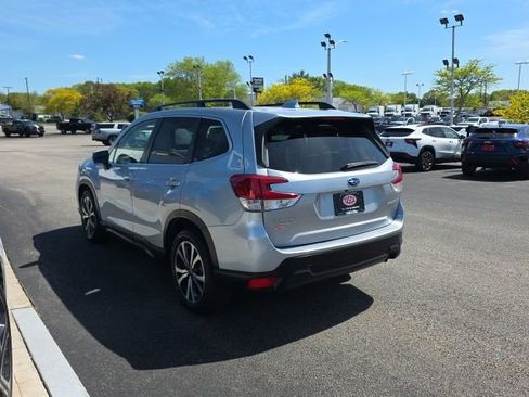 Used 2021 Subaru Forester Limited AWD/4WD image 4