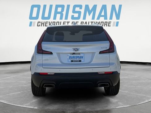 Used 2022 Cadillac XT4 Luxury w/ Cold Weather Package image 5