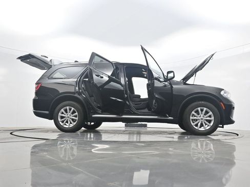 Used 2023 Dodge Durango SXT image 40