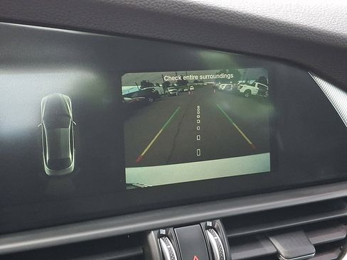 Used 2025 Alfa Romeo Giulia AWD w/ Driving Assist Package image 19