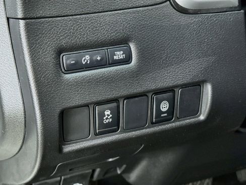 Used 2023 Nissan Murano S w/ Cargo Package AWD/4WD image 12