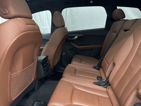 Used 2023 Audi Q7 2.0T Premium w/ Convenience Package image 21