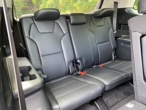 Used 2021 Kia Telluride EX AWD/4WD image 34