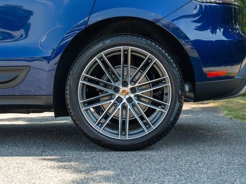 New 2026 Porsche Macan image 12