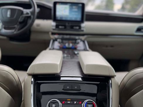 Used 2019 Lincoln Navigator Reserve w/ Cargo Package AWD/4WD image 24