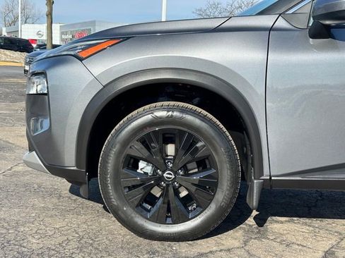 Certified 2023 Nissan Rogue SV w/ SV Premium B Package image 6