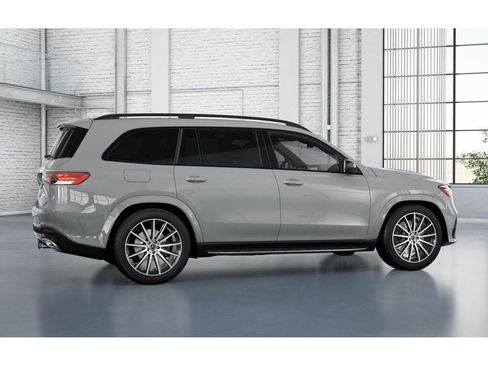 New 2026 Mercedes-Benz GLS 580 4MATIC image 18