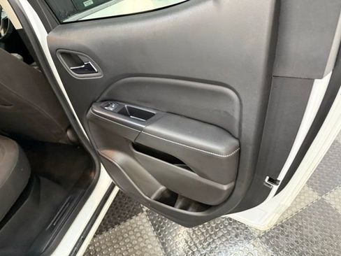 Used 2020 GMC Canyon SLE w/ Elevation Edition image 40