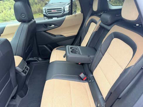 New 2026 Chevrolet Equinox ACTIV w/ Convenience Package III image 31