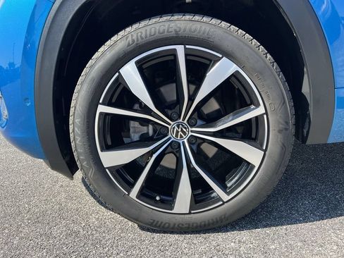 Used 2024 Volkswagen Atlas Cross Sport SEL Premium R-Line AWD/4WD image 20