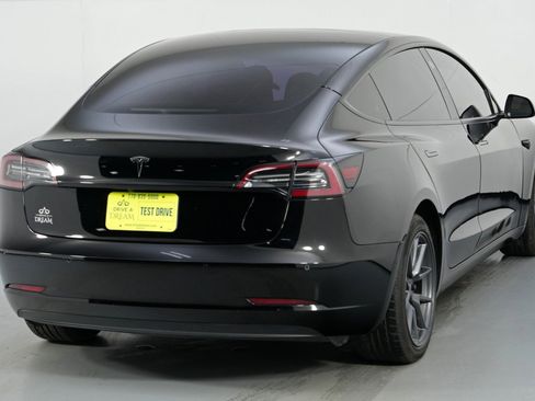Used 2022 Tesla Model 3 image 51