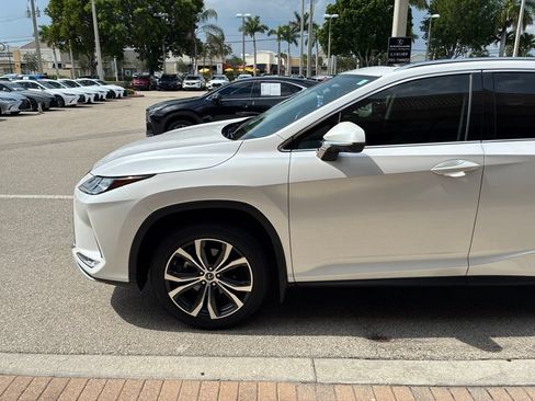 Certified 2022 Lexus RX 350 FWD w/ Premium Package image 9