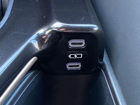 Used 2025 Toyota Crown Signia AWD/4WD image 23