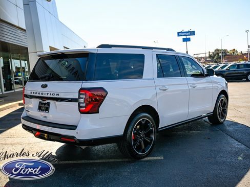 Used 2022 Ford Expedition Max Limited image 7