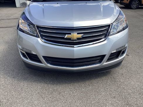 Used 2017 Chevrolet Traverse LT AWD/4WD image 16