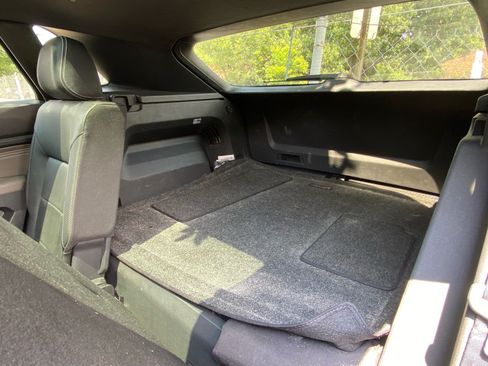 Certified 2023 Volkswagen Atlas Cross Sport SE w/ Panoramic Sunroof Package AWD/4WD image 14