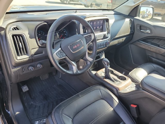 Used 2022 GMC Canyon Denali w/ Denali Black Edition Package AWD/4WD image 18