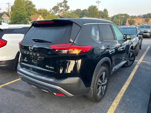 Used 2023 Nissan Rogue SL AWD/4WD image 6