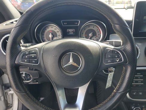 Used 2016 Mercedes-Benz GLA 250 4MATIC image 18
