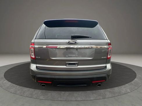 Used 2014 Ford Explorer XLT image 6