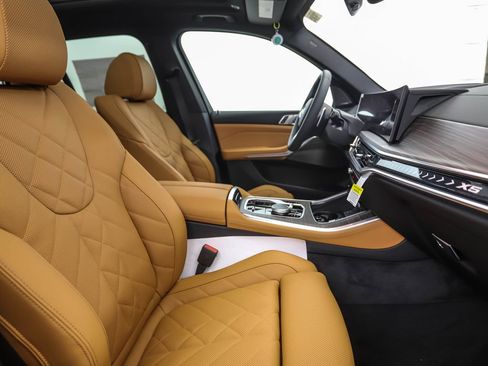 New 2026 BMW X5 xDrive50e w/ M Sport Package image 30