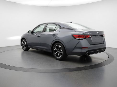 Used 2025 Nissan Sentra SV image 6