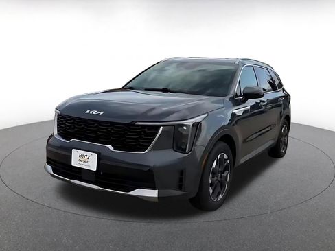 Used 2024 Kia Sorento S FWD image 7