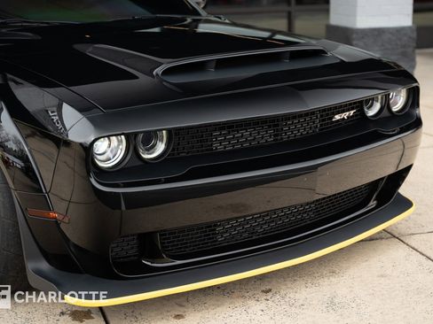 Used 2018 Dodge Challenger SRT Demon w/ Leather Front Seat Group image 2