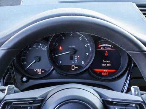 Certified 2026 Porsche Macan Turbo AWD/4WD image 17