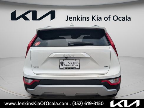 New 2026 Kia Niro LX FWD image 4