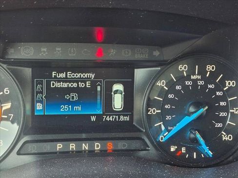 Used 2018 Ford Explorer XLT FWD image 9