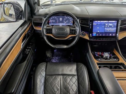 Certified 2022 Jeep Grand Wagoneer Series III w/ Rear Seat Video Group 1 AWD/4WD image 19