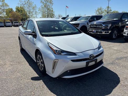 Used 2022 Toyota Prius XLE w/ Advanced Technology Package image 3