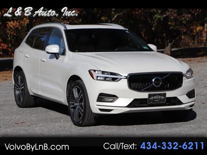 Used 2019 Volvo XC60 T5 Momentum w/ Multimedia Package